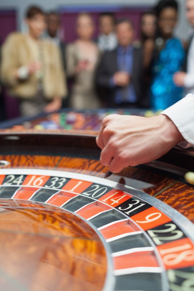 Streaming langsung dari dealer profesional di studio kami Tampilan streaming live dealer